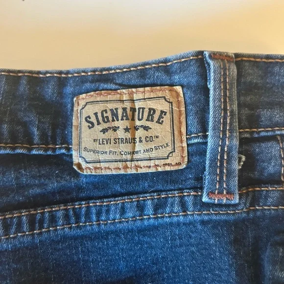 Signature by Levi Strauss Dark Blue Wide-Leg High-Rise Jeans - Picture 6 of 7